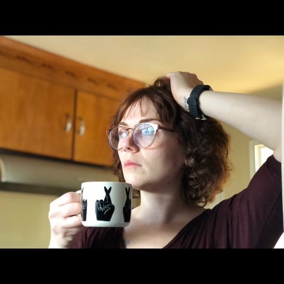 Meet your Posher, Stephanie - Picture 1 of 1